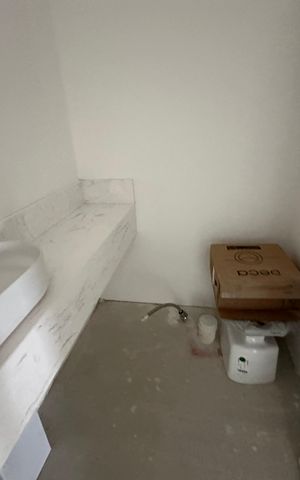 Apartamento à venda com 175m², 3 quartos e 3 vagas Apartamento à venda com 175m², 3 quartos e 3 vagasLavabo