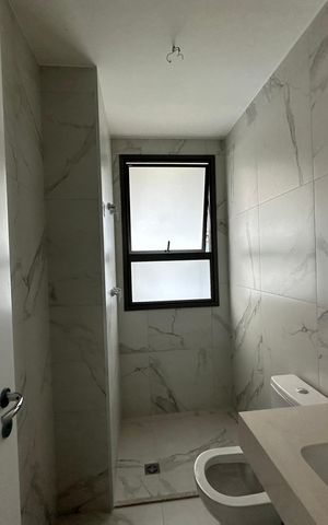 Apartamento à venda com 175m², 3 quartos e 3 vagas Apartamento à venda com 175m², 3 quartos e 3 vagasBanheiro da Suíte 2