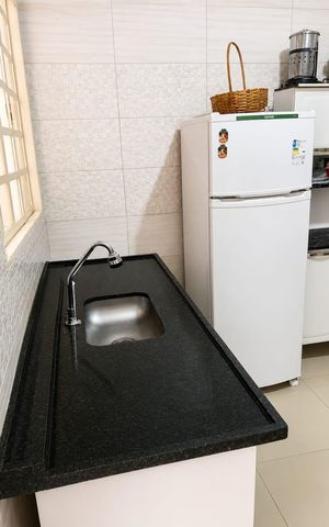 Casa para alugar com 192m², 4 quartos e 4 vagas Casa para alugar com 192m², 4 quartos e 4 vagasCozinha