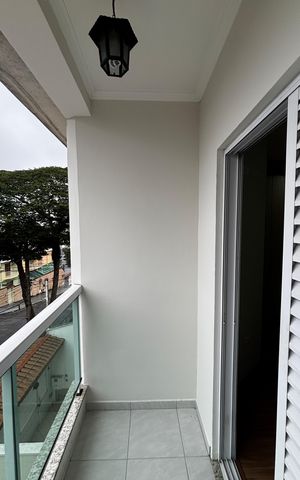 Casa à venda com 180m², 3 quartos e 4 vagas Casa à venda com 180m², 3 quartos e 4 vagasVaranda da Suíte