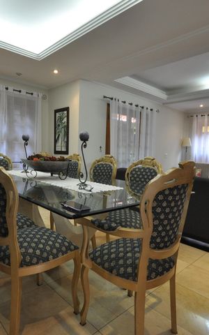 Casa de condomínio à venda com 320m², 4 quartos e 4 vagasSala de Jantar