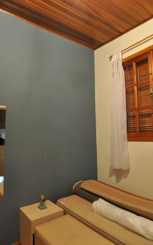 Casa de condomínio à venda com 320m², 4 quartos e 4 vagasSuíte 3