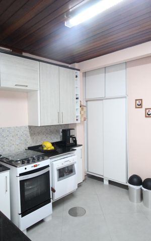 Casa de condomínio à venda com 126m², 3 quartos e 2 vagasCozinha
