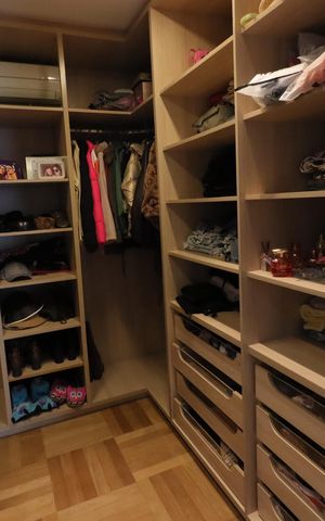 Casa de condomínio à venda com 750m², 4 quartos e 8 vagasCloset da suíte 3