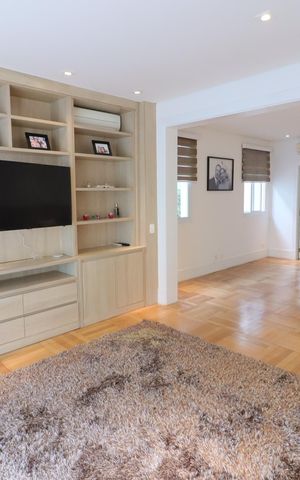 Casa de condomínio à venda com 750m², 4 quartos e 8 vagasSuíte 1