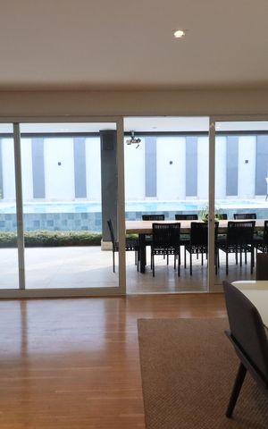 Casa de condomínio à venda com 750m², 4 quartos e 8 vagasSala