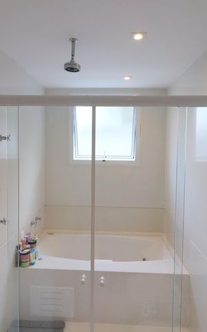 Casa de condomínio à venda com 750m², 4 quartos e 8 vagasBanheiro da Suíte 2