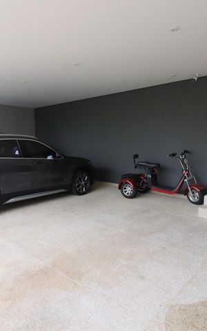 Casa de condomínio à venda com 750m², 4 quartos e 8 vagasGaragem