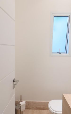 Casa de condomínio à venda com 750m², 4 quartos e 8 vagasLavabo escritório