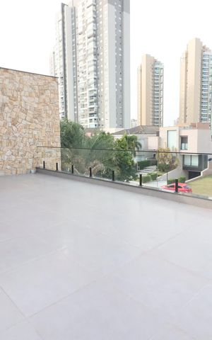 Casa de condomínio à venda com 750m², 4 quartos e 8 vagasSala 2