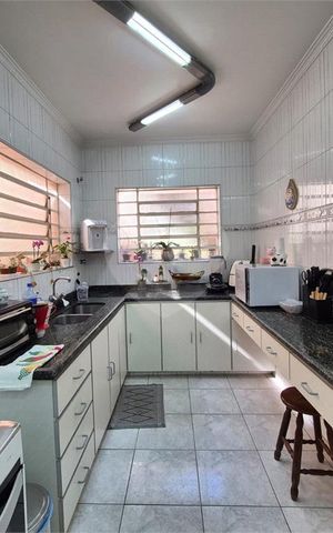 Casa à venda com 150m², 3 quartos e 3 vagas