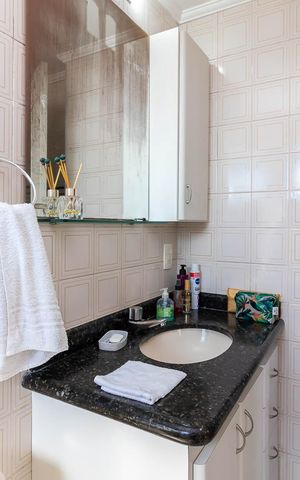 Apartamento à venda com 59m², 2 quartos e 1 vaga Apartamento à venda com 59m², 2 quartos e 1 vagaBanheiro da Suíte