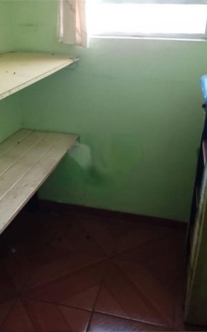 Casa à venda com 80m², 2 quartos e 1 vaga