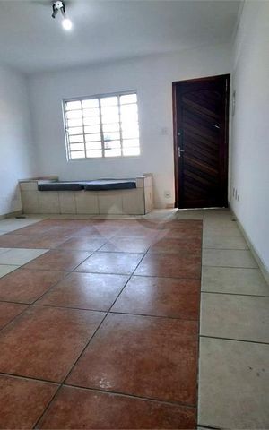 Casa à venda com 140m², 2 quartos e 1 vaga