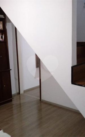 Casa à venda com 250m², 3 quartos e 2 vagas