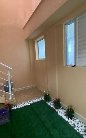 Studio para alugar com 24m², 1 quarto e sem vaga Studio para alugar com 24m², 1 quarto e sem vagaEscada de acesso