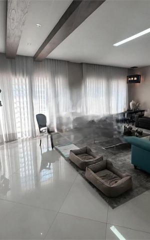 Casa à venda com 302m², 4 quartos e 4 vagas