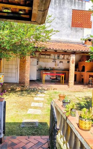 Casa à venda com 288m², 3 quartos e 2 vagas