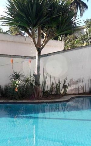 Casa à venda com 409m², 3 quartos e 4 vagas