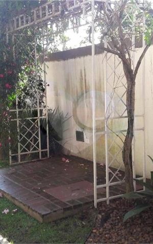Casa à venda com 409m², 3 quartos e 4 vagas