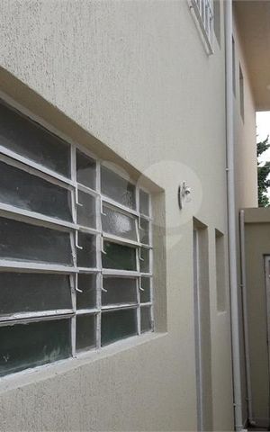 Casa à venda com 147m², 3 quartos e 2 vagas