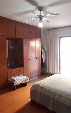 Casa à venda com 193m², 4 quartos e 2 vagas