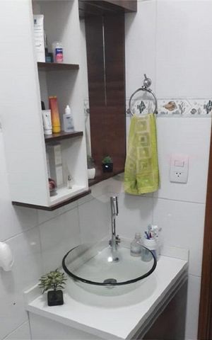 Casa à venda com 80m², 2 quartos e 2 vagas