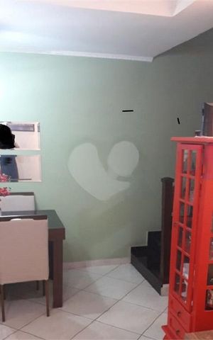 Casa à venda com 80m², 2 quartos e 2 vagas