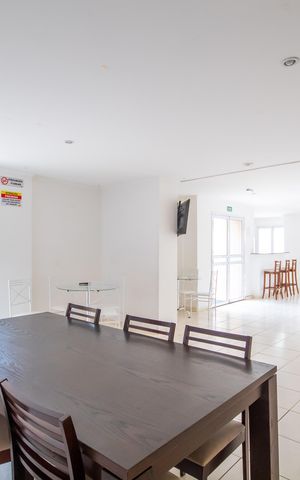 Apartamento à venda com 47m², 2 quartos e 1 vaga Apartamento à venda com 47m², 2 quartos e 1 vagaÁrea comum - Salão de festas