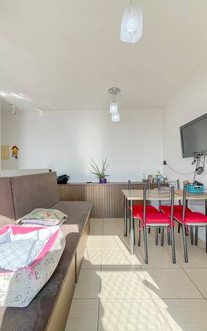 Apartamento à venda com 47m², 2 quartos e 1 vaga Apartamento à venda com 47m², 2 quartos e 1 vagaSala