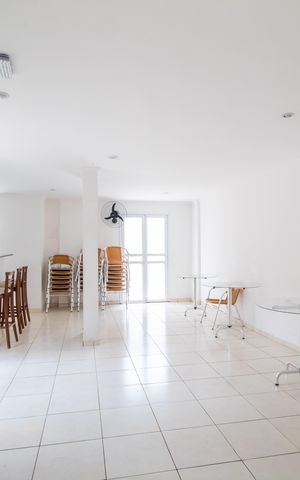 Apartamento à venda com 47m², 2 quartos e 1 vaga Apartamento à venda com 47m², 2 quartos e 1 vagaÁrea comum - Salão de festas