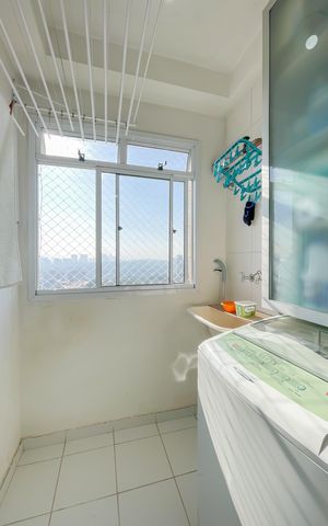 Apartamento à venda com 47m², 2 quartos e 1 vaga Apartamento à venda com 47m², 2 quartos e 1 vagaCozinha e Área de Serviço