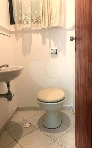 Casa de condomínio à venda com 100m², 3 quartos e 1 vaga