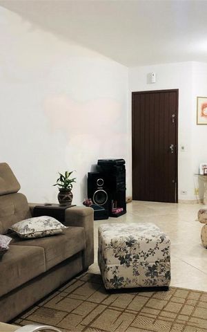 Casa à venda com 159m², 3 quartos e 2 vagas