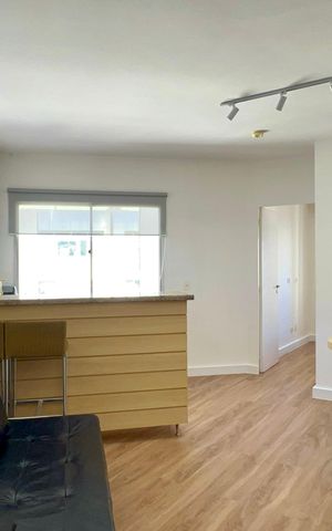Studio para alugar com 33m², 1 quarto e sem vaga Studio para alugar com 33m², 1 quarto e sem vagaSala