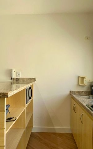 Studio para alugar com 33m², 1 quarto e sem vaga Studio para alugar com 33m², 1 quarto e sem vagaCozinha