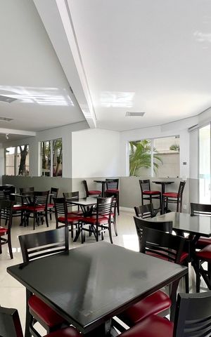 Studio para alugar com 33m², 1 quarto e sem vaga Studio para alugar com 33m², 1 quarto e sem vagaSalão de Festas