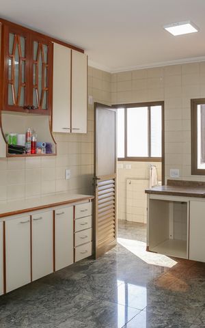 Apartamento para alugar com 167m², 3 quartos e 3 vagasCozinha