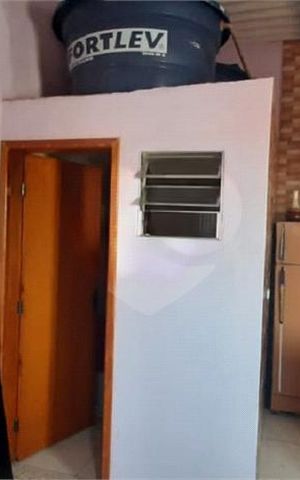 Casa à venda com 230m², 4 quartos e 2 vagas