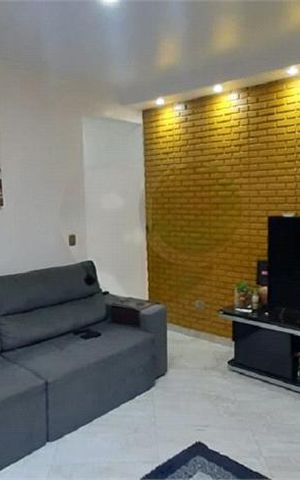 Casa à venda com 230m², 4 quartos e 2 vagas