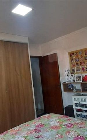 Casa à venda com 230m², 4 quartos e 2 vagas