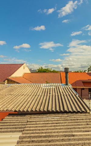 Casa à venda com 240m², 4 quartos e 3 vagas Casa à venda com 240m², 4 quartos e 3 vagasVista do Quarto 2