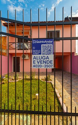 Casa à venda com 240m², 4 quartos e 3 vagas Casa à venda com 240m², 4 quartos e 3 vagasFachada/placa