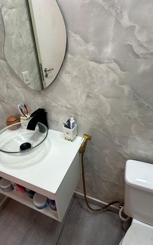 Apartamento para alugar com 57m², 2 quartos e 1 vaga Apartamento para alugar com 57m², 2 quartos e 1 vagaBanheiro da Suíte