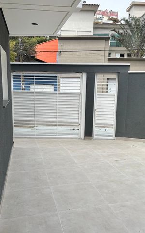 Casa à venda com 72m², 2 quartos e 2 vagasÁrea externa