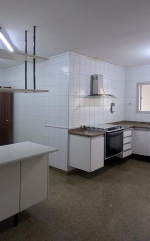 Apartamento para alugar com 230m², 4 quartos e 2 vagasCozinha 