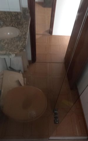 Apartamento para alugar com 230m², 4 quartos e 2 vagasBanheiro de Serviço