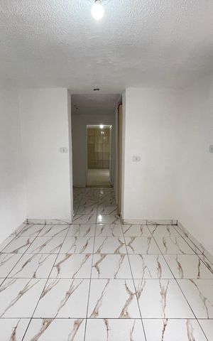 Casa para alugar com 40m², 1 quarto e sem vaga Casa para alugar com 40m², 1 quarto e sem vagaSala