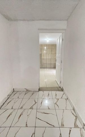 Casa para alugar com 40m², 1 quarto e sem vaga Casa para alugar com 40m², 1 quarto e sem vagaSala 2