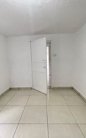 Casa para alugar com 40m², 1 quarto e sem vaga Casa para alugar com 40m², 1 quarto e sem vagaQuarto